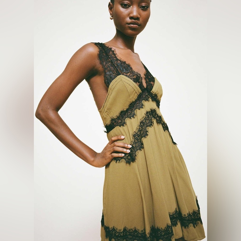 UO Tiffany Plunging lace slip dress green black 90s